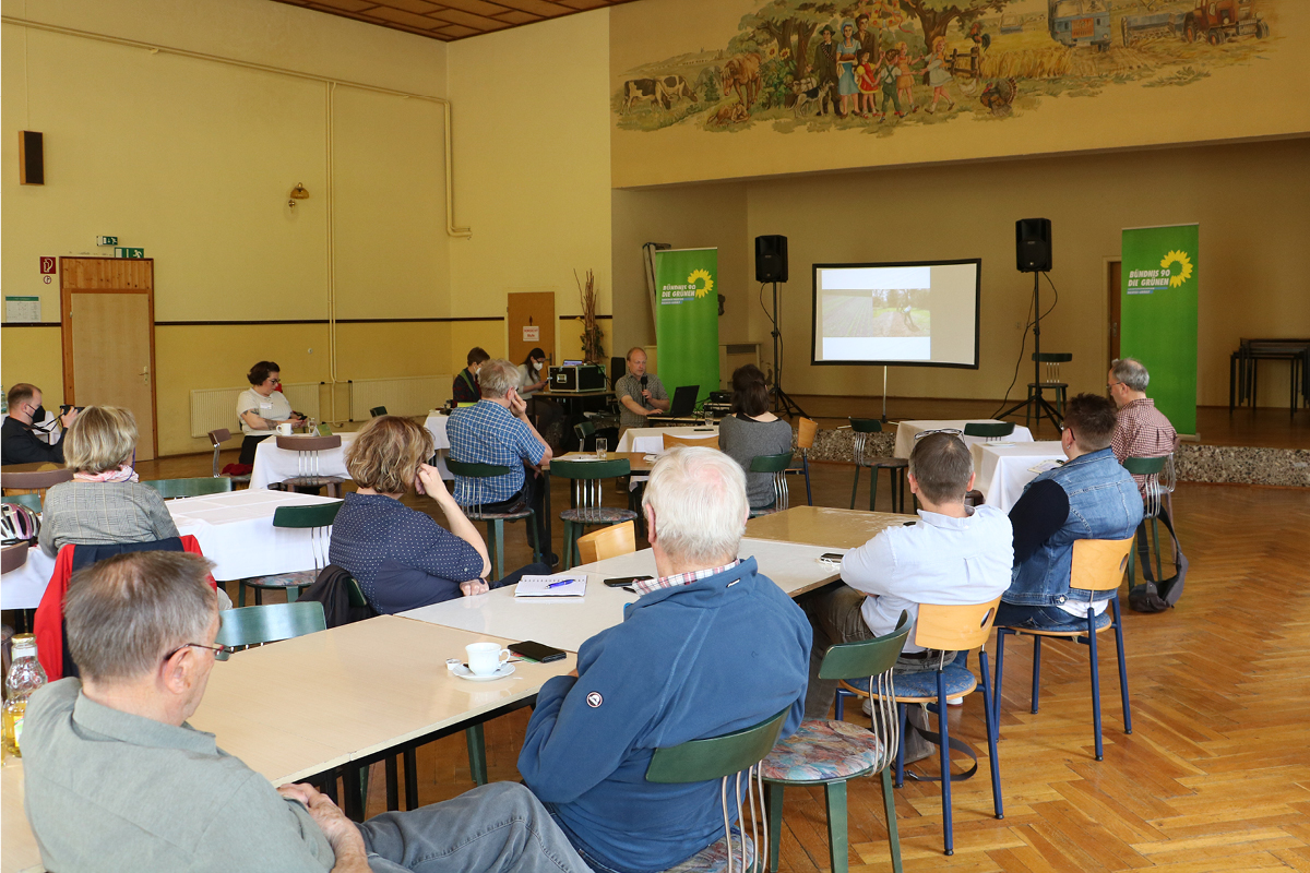 Bürgdialog in Badeborn bei der Veranstaltung Solidarische Landwirtschaft. 