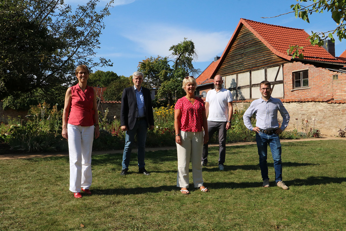 Gruppenbild der Grünen Landtagsfraktion der 7. Legislaturperiode, v.l. Dorothea Frederking, Olaf Meister, Cornelia Lüddmann, Wolfgang Aldalg, Sebastian Striegel