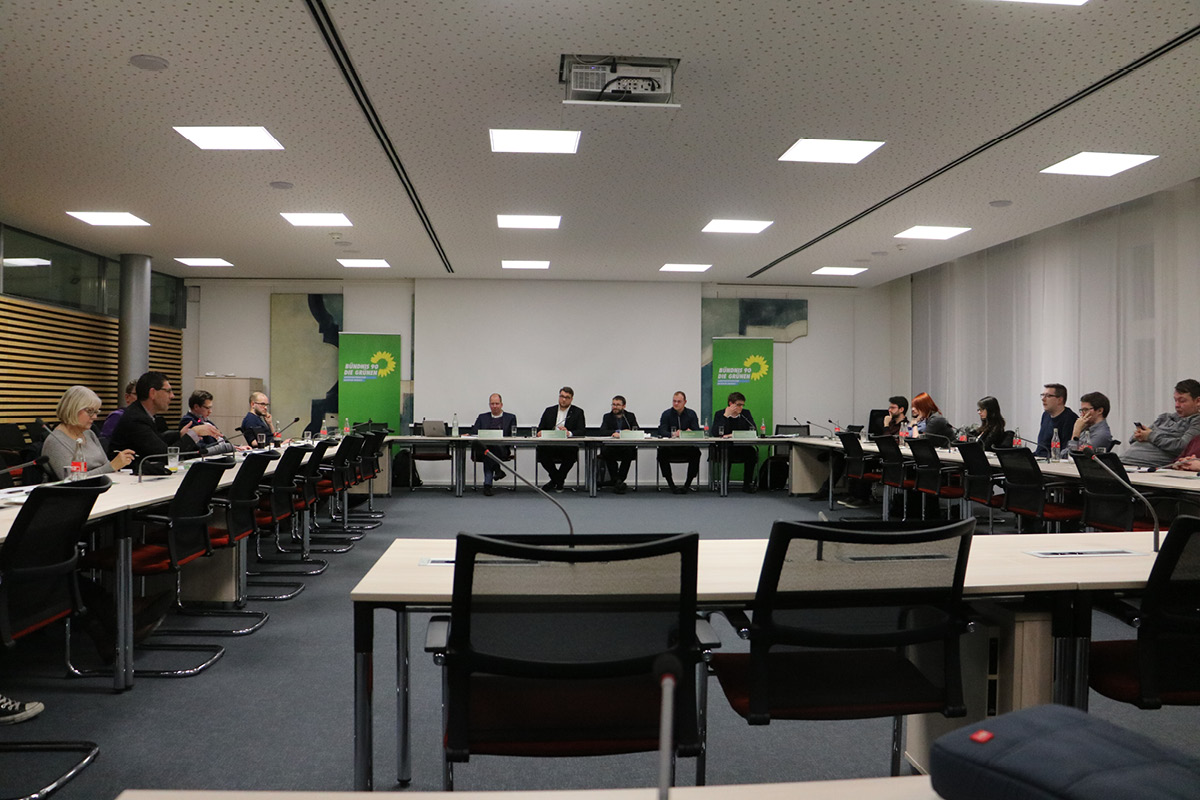 Diskussionsrunde beim eSport-Event der Grünen Landtagsfraktion. 